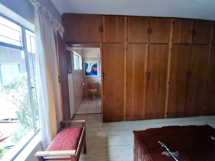 5 Bedroom Property for Sale in Doringkruin North West